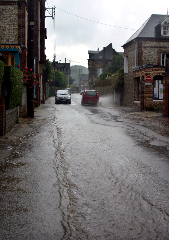 LPD PLuie 1 23 juillet 2010 LR.jpg